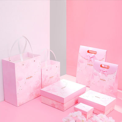 Populäre Einkaufstaschen Offsetdruck Verpackung Papier Geschenktasche Set mit Griff