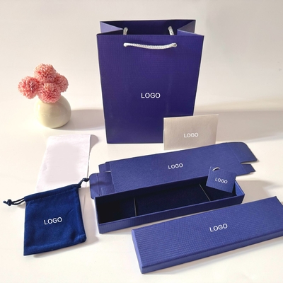 Großhandel Custom Logo Schmuck Papiertaschen & Markenpapiertaschen Luxus Geschenkverpackung Vollständige Palette von Papierboxen zum Verpacken