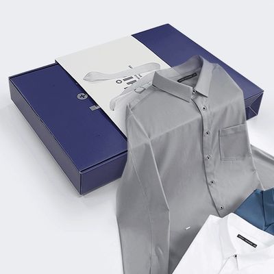 Bestellung akzeptiert Glanz Silber Logo Kleidung T-Shirt Unterwäsche Verpackung Box Set
