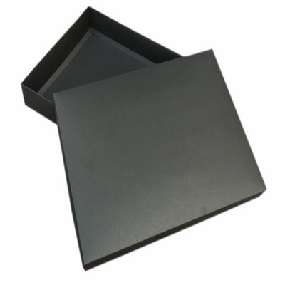 Kartonpapier Kleidung Geschenkverpackung Kisten mit Deckel UV-Beschichtung Lack Finish