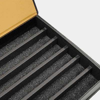 Custom Black Waist Bead Verpackung Magnetkarton Schließung Geschenkbox für kundenspezifische Größen