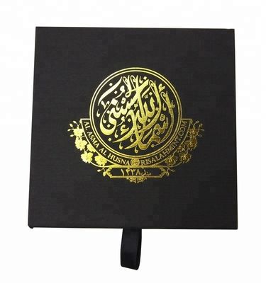 Luxuriöse Warmstempelschwarze Schachtel Geschenkverpackung mit CMYK-Druck