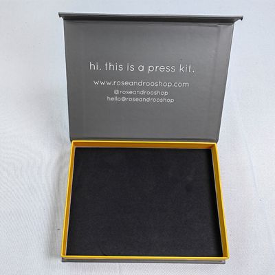 Fashion Luxury Haarbürste Schwarze Geschenkbox Set mit EVA Schaumstoff und Goldfolie Druck Handhabung