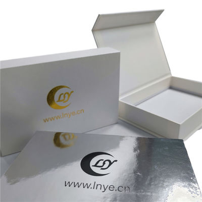 Pappe Elfenbein Weiß Silber Perle Magnetgeschenk-Box mit Logo Custom Packaging Druck
