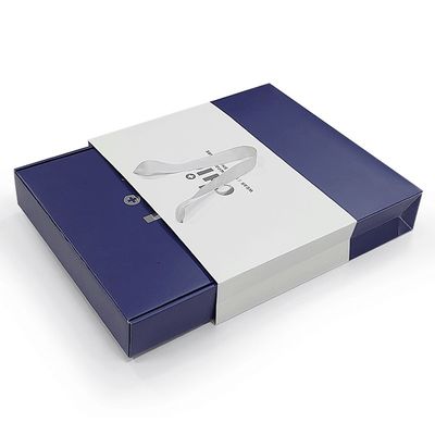 Papier-Shopping-Taschen Silberstempel mit Griff für Kleidung Bekleidung