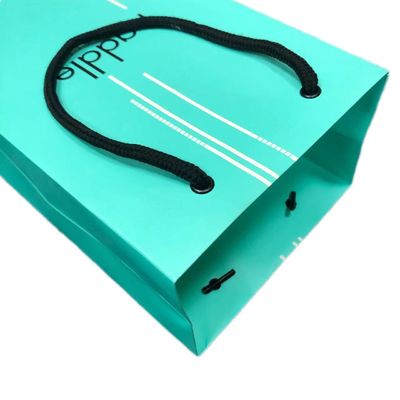 Luxus-Matte-Grün-Papier-Geschenk-Einkaufstüte für Kleidung Verpackung