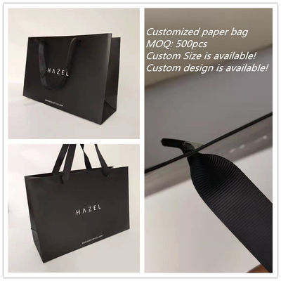 Umweltschonende schwarze Geschenkpapiertaschen mit Ihrem eigenen Logo aus recycelten Materialien