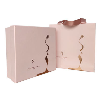 Luxus-Logo-Goldfolie Druck Kraftpapier Einkaufspaket für Schuhe Kleidung