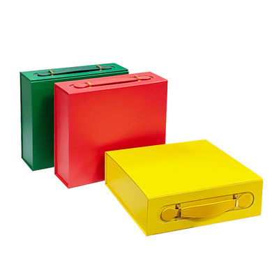 Custom Logo Geschenkbox aus exquisitem recycelbaren Karton mit praktischem Ledergriff