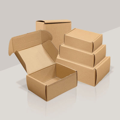 Verpackung Kraftpapier, Wellpappe, Briefkarton