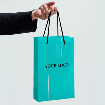 High-End-Handgeschenktaschen Kleidungsgeschäft Personalisierte Kunsthandwerk Kraft Papiertaschen Geschenkverpackung