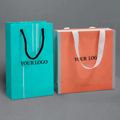High-End-Handgeschenktaschen Kleidungsgeschäft Personalisierte Kunsthandwerk Kraft Papiertaschen Geschenkverpackung