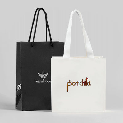 Custom White Black Paper einfache Papiertaschen für Kleider Einkaufen mit Ihrem eigenen Logo gedruckt