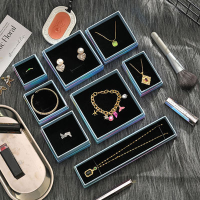 Customized Logo Schmuckkästen Frauen Halskette Ohrringe Ring schön verpackt Vollset von Papier Geschenkkästen