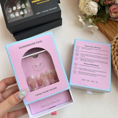 Ökofreundliche Luxusschmuckverpackungskisten für Ohrringe Recyclingpapier Sponge Lining Stempeltechnik Kerzen Brieftasche