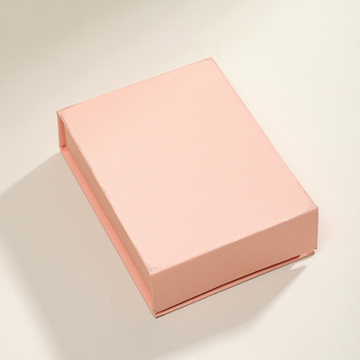 Benutzerdefinierte Farbe Logo Pink High End Faltschachtel Spotfarbe Logistik Magnetschmuck Schachtel Kleines