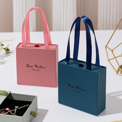 Luxuriöses Kraftpapier auf Maßdruck Schmuckschachteln für Ohrringe und Halsketten Recyclingpapierringschachtel Umweltfreundliche Geschenkverpackung für Frauen