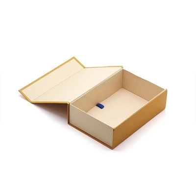 Großhandel High-End Luxus-Magnetgeschenk-Box Custom Logo Klappbekleidung Verpackung mit Band