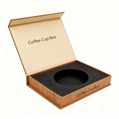 Spezielle Geschenkschachteln und zylindrische Boxen für Kuchen, Süßigkeiten, Pralinen und Kerzen