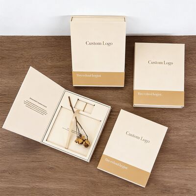 Individuelles Logo Mode Eva Steife Karton Magnetische Geschenkverpackungsbox für Sportkarten