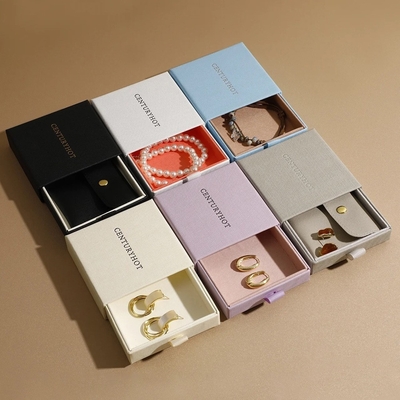 Luxuriöse Schmuckschatulle Verpackung Individuelles Logo Personalisierte Schmuckgeschenkboxen Elegante & Hochwertige Schmuckverpackungsbox für Frauen