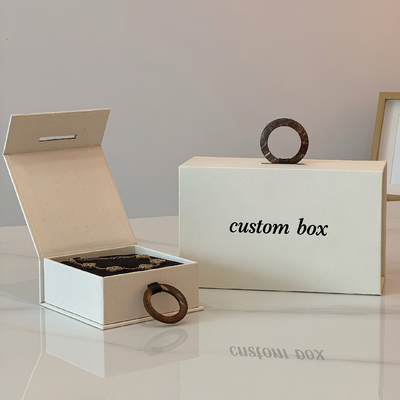 Schmuck Halskette Weiß Personalisiertes Design Magnetische Präsentationsbox Individuelles Logo Ring Ohrring Halskette Armband Verpackung Papierbox