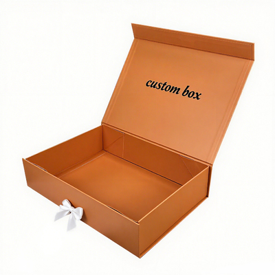 Großhandel High-End Luxus-Magnetgeschenk-Box Custom Logo Klappbekleidung Verpackung mit Band